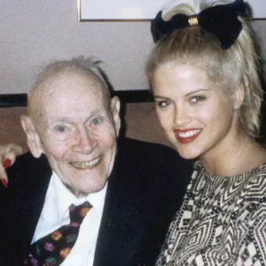 Anna Nicole Smith was one of the 90’s most controversial and talked about celebrities. …