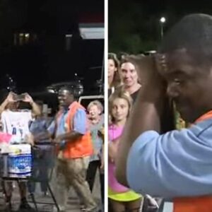 Employee Moved to Tears as Community Surprises Him with ,000 After 23 Years of Service at Grocery Store