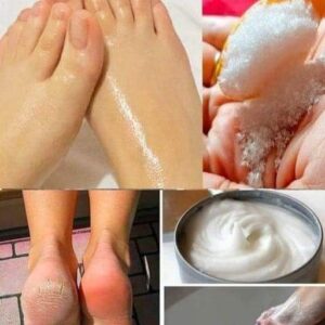 HERE’S HOW TO DO A PEDICURE AT HOME WITH BAKING SODA