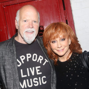 Fans praise ‘gorgeous couple’ Reba McEntire and Rex Linn – see their stunning photos