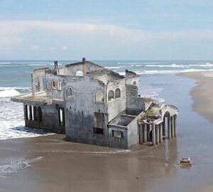 In the morning, a house was spotted on the beach and no one understood how it got there