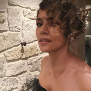 Halle Berry ‘breaks internet’ as she strips naked on balcony to start 2024 with a bang