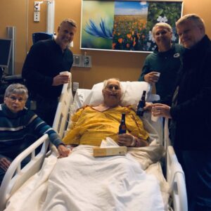 Grandpa’s final wish to have a ‘cold one’ with his sons makes headlines