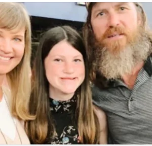 Jase and Missy Robertson’s Journey: Overcoming Obstacles and Finding Strength Jase and Missy Robertson’s Journey: Overcoming Obstacles and Finding Strength