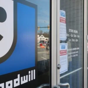 Goodwill Employee Exposes A Secret, And Now I’ll Never Shop There Again Goodwill Employee Exposes A Secret, And Now I’ll Never Shop There Again