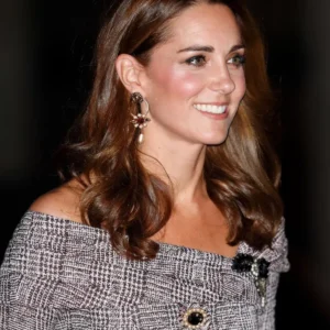 Kim Kardashian pokes fun at Kate Middleton in new post – and fans are fuming Kim Kardashian pokes fun at Kate Middleton in new post – and fans are fuming