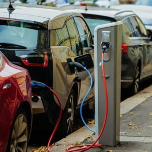Car Dealers Shunning EVs in Light of Harsh Realities Car Dealers Shunning EVs in Light of Harsh Realities