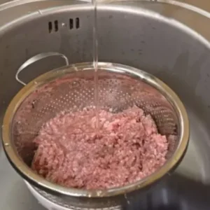 Do You Need to Rinse Ground Beef?