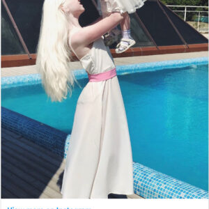 Albino sisters born 12 years apart become modeling sensations