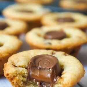 Decadent Rolo-Filled Sugar Cookie Cups: A Dessert Masterpiece