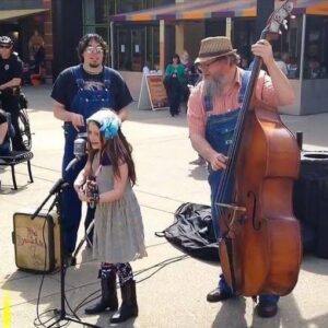 They Couldn’t Shut Their Eyes When This 9-Year-Old Sings “Folsom Prison Blues”. AWESOME