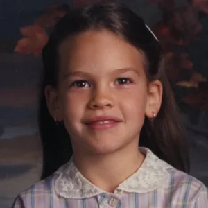 This Girl Grew up in a Trailer Park, Later Became Homeless & Lived in a Car – Today She Is a Hollywood Star