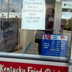 People show mixed feelings over this sign People show mixed feelings over this sign