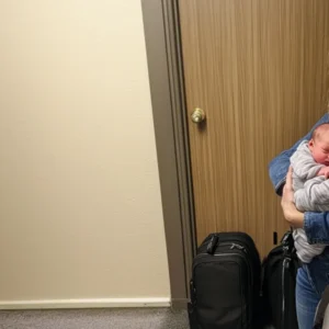 I Came Home with My Newborn Twins to Find the Locks Changed, My Stuff Thrown Out, and a Note Waiting for Me