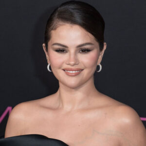 Selena Gomez responds to criticism of posting crying videos