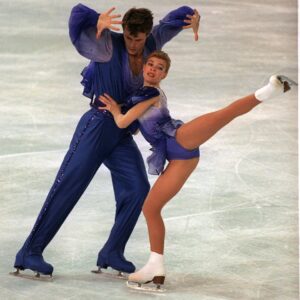 Married World Champion skaters killed in DC plane crash