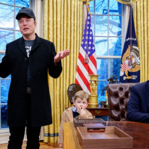 Grimes reacts to Elon Musk parading their 4-year-old in Oval Office