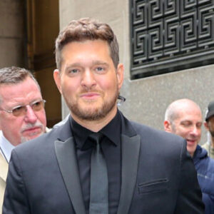 Michael Bublé gets choked up as son accompanies him on piano Michael Bublé gets choked up as son accompanies him on piano