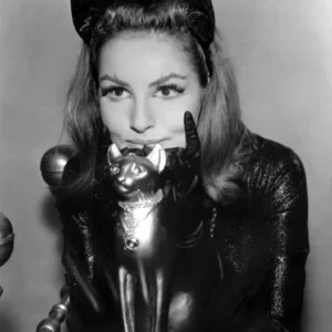 Original Catwoman Julie Newmar Spotted, Looking Unrecognizable At 91 Original Catwoman Julie Newmar Spotted, Looking Unrecognizable At 91