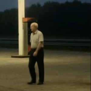 A Family Left Their Wealthy Grandpa at a Gas Station on His Birthday — The Next Day, His Lawyer Called A Family Left Their Wealthy Grandpa at a Gas Station on His Birthday — The Next Day, His Lawyer Called