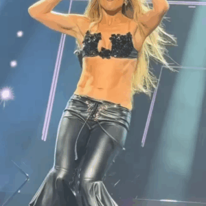 Jennifer Lopez Stuns in a Tiny Bra and Dangerously Low Pants, People Notice the Same Thing