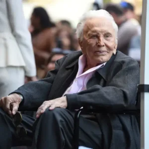 At 101, This Screen Legend Is Still Stealing the Spotlight — Any Idea Who? At 101, This Screen Legend Is Still Stealing the Spotlight — Any Idea Who?