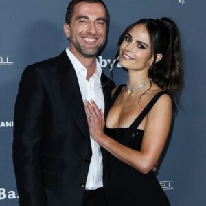 Hollywood Actress Spotted Sharing a Sunny  Beach Day with Her Husband: Who Are