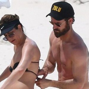  Beach Photos Sparked  Pregnancy Rumors About This Hollywood Beauty: Her Team’s Unexpected Response Left Everyone Talking!